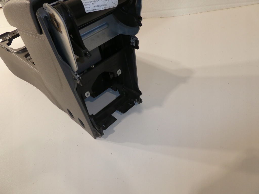 фото №7, Туннель подлокотник vw sharan alhambra 7n0864251a