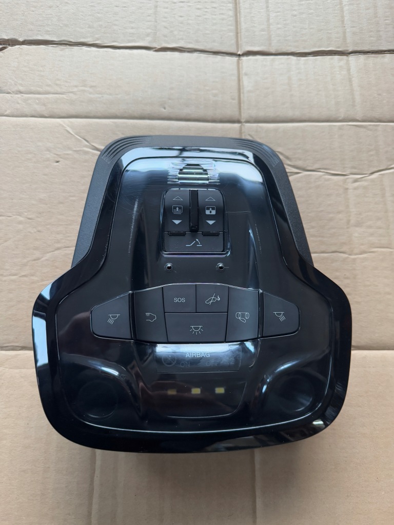 фото №1, Alfa romeo stelvio лампа потолочный 01561620470