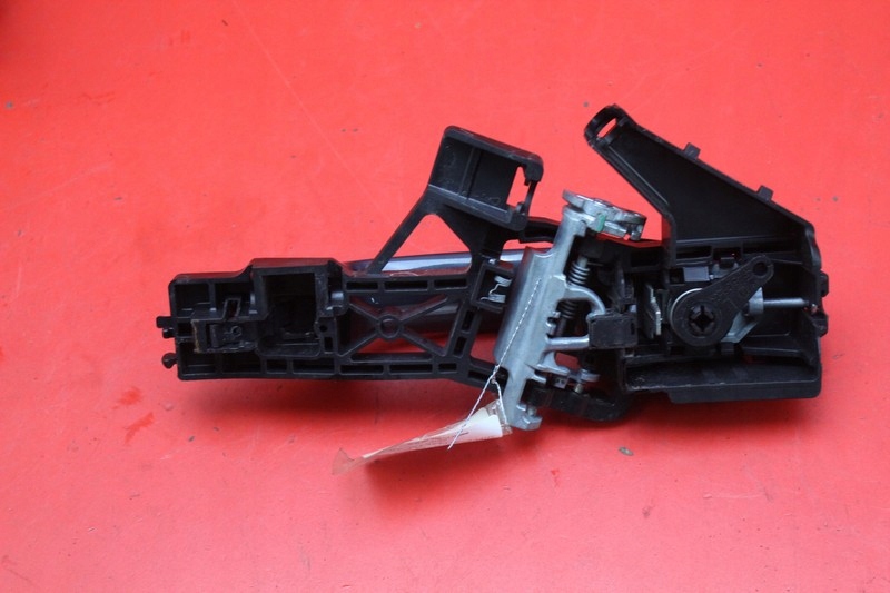 фото №2, Ручка ліва перед передня bc av11-r22465 ford b-max 08-17