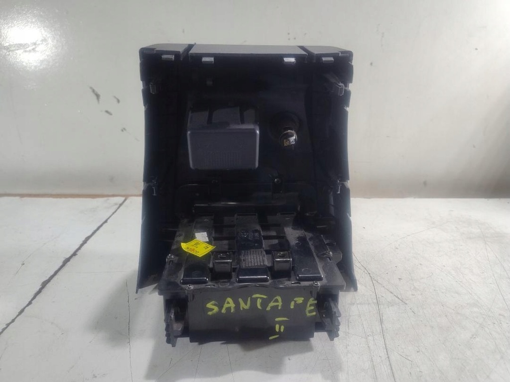 фото №5, Бардачок разъём питания 12v 120w hyundai santa fe ii 84670-2b100