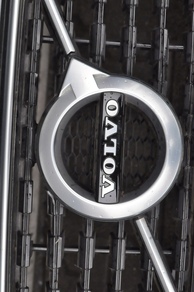 фото №13, Volvo s60 iii v60 ii rdesign бампер перед передний 492