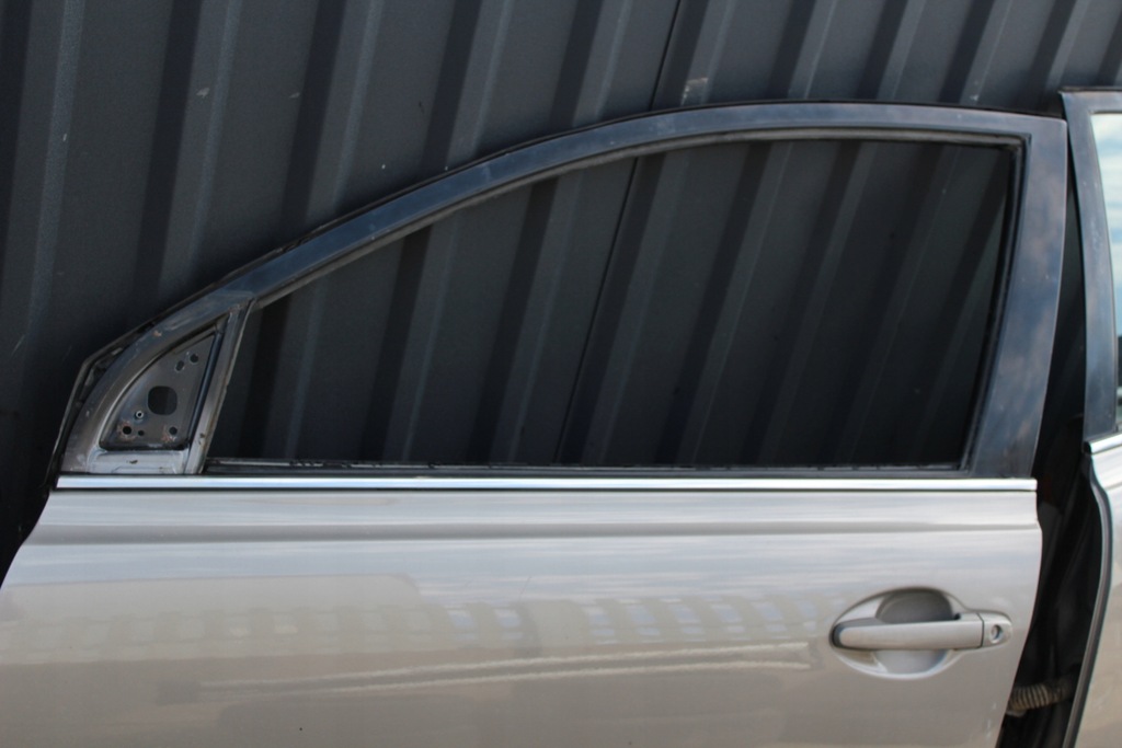 фото №7, Дверь левый перед toyota avensis t25 цвет 4s0