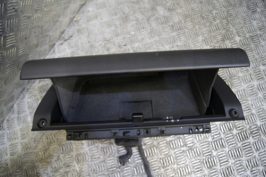 фото №6, Бардачок пасажира cayenne 7l5