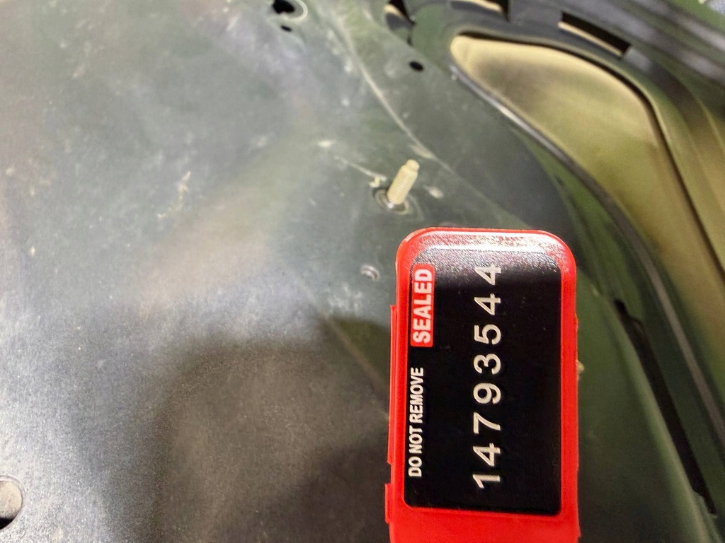 фото №15, Капот крышка двигателя audi q3 ii f3 83a 18- оригинал