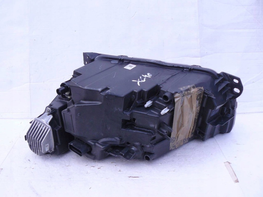 фото №10, Volvo xc40 лампа передня права full led