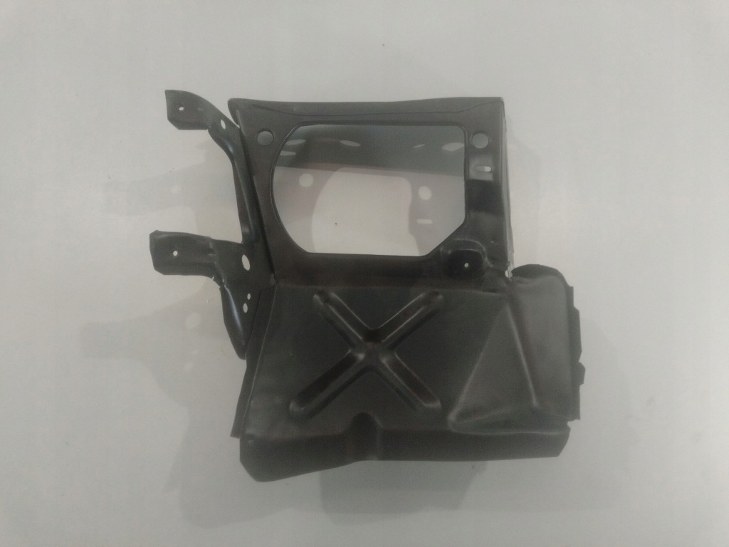 фото №1, Направляющая лампы левая сторона ford transit 6685361