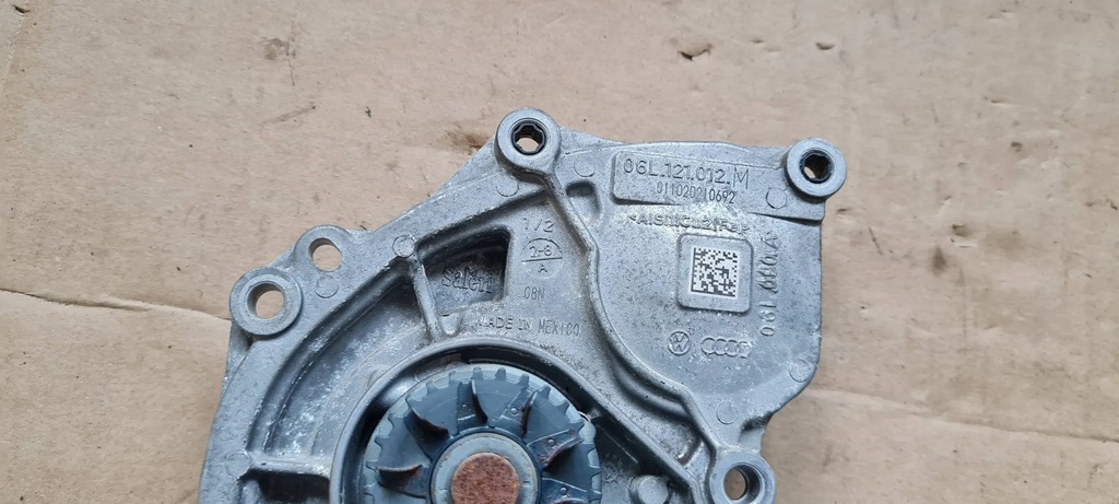 фото №12, A4 b9 8w lift насос wody 2.0 tfsi 06l121012m a5 8w a6 q5 vw audi