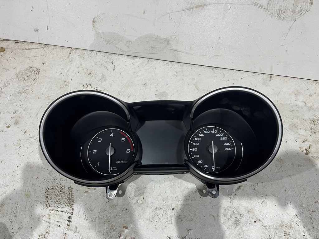 фото №1, Счетчик приборы alfa romeo stelvio 50559611