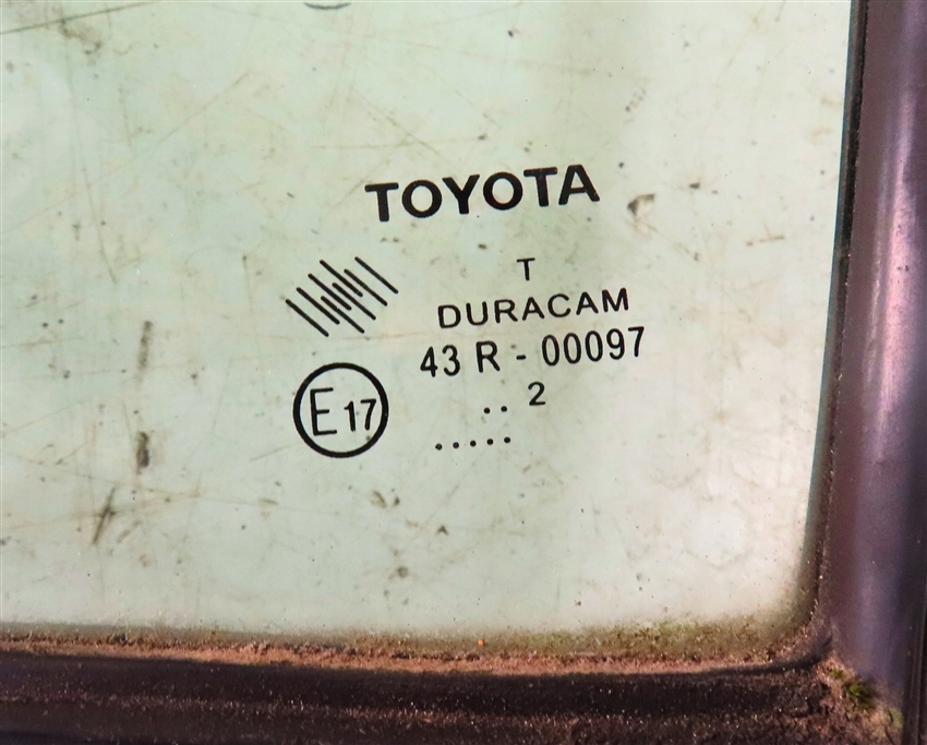 фото №2, Стекло дверь передняя левая малый toyota yaris iii 5 дверь 2011-2020 rok 2012