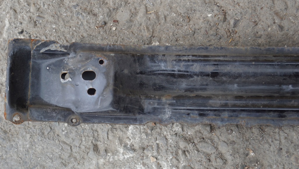 Балка бампера перед toyota celica vii Зі Шроту