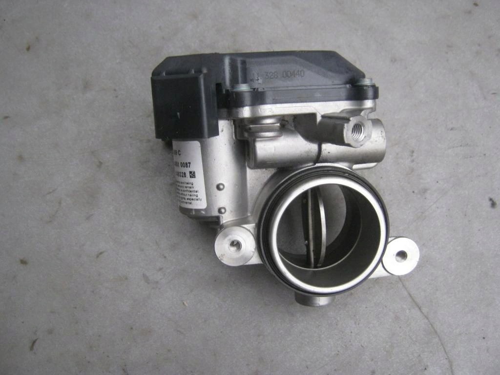 фото №1, Audi оригинальный номер 04l128059c дроссельная заслонка