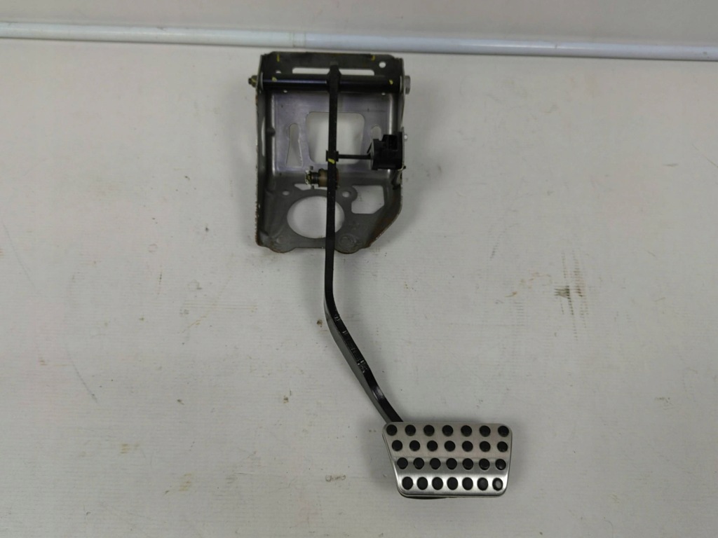 фото №1, Dodge challenger lift педаль тормоза автоматическая коробка передач