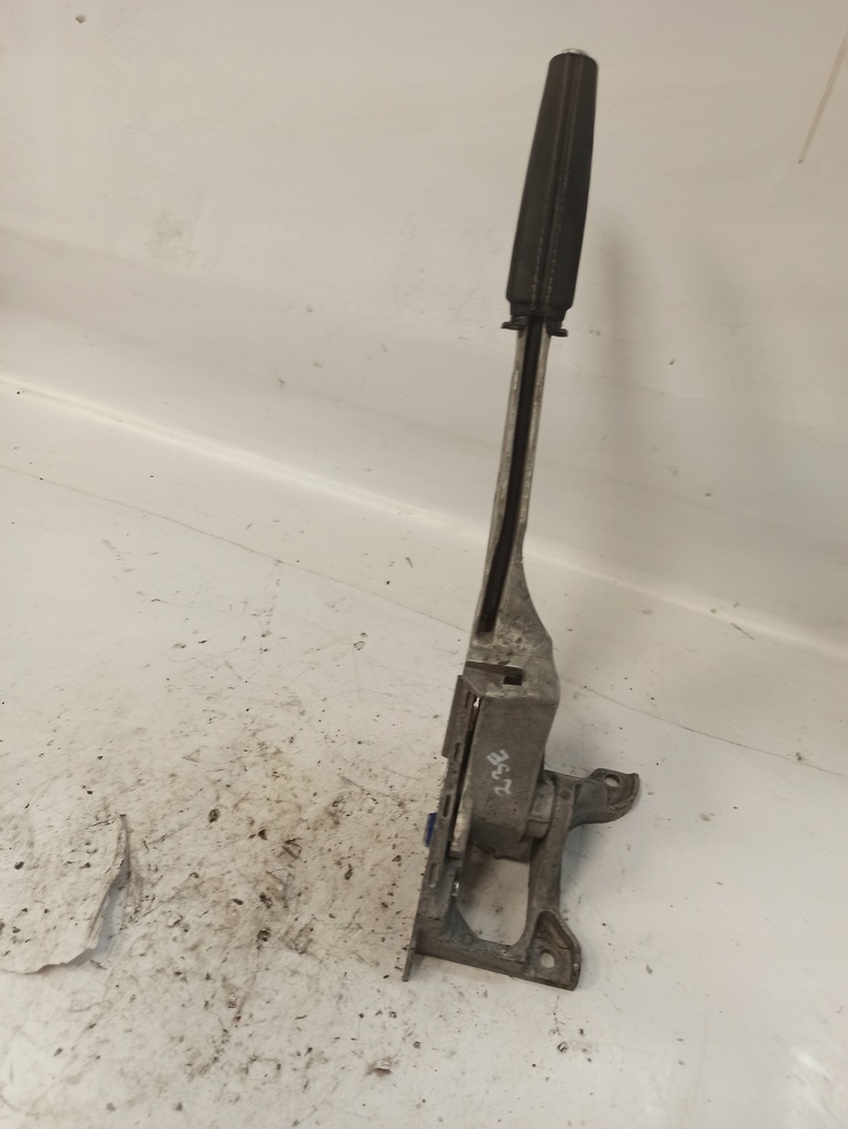 фото №12, Volvo v40 ii важіль гальма ручного 31341515