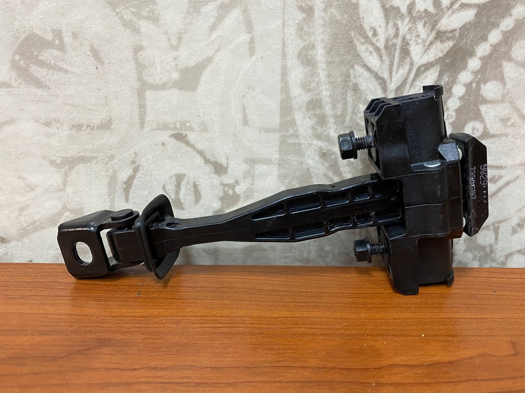 фото №1, Обмежувач двері bmw g01 x3