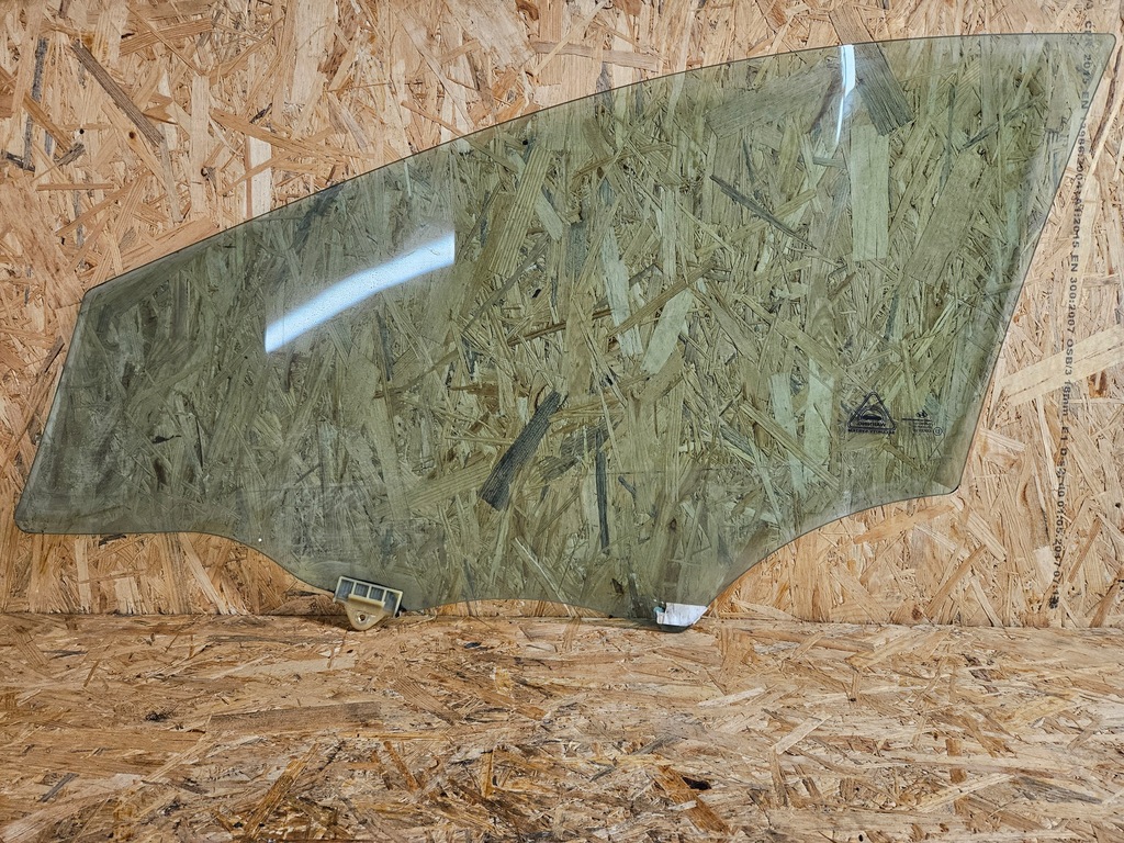 фото №1, Hyundai i30 ii 12- скло двері правий перед 12r