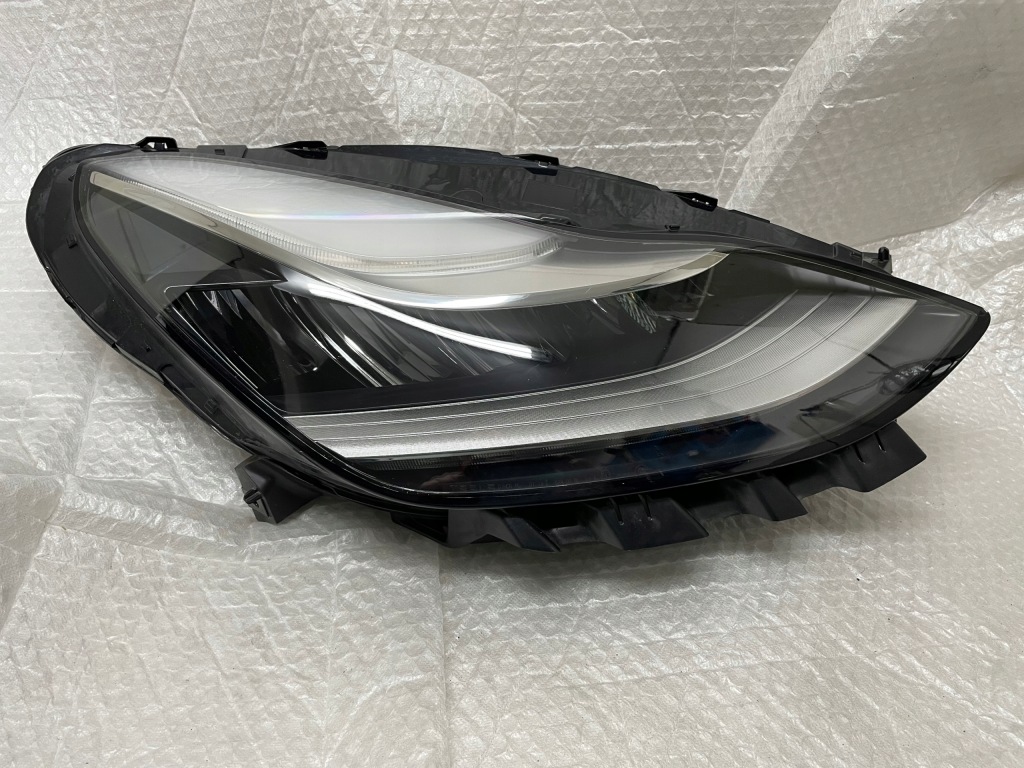 Купить Фара правая  перед правый  tesla model 3 3 full led