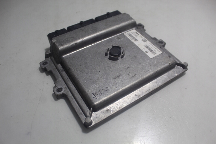 фото №2, Бортовой компьютер двигателя renault clio iv 0.9