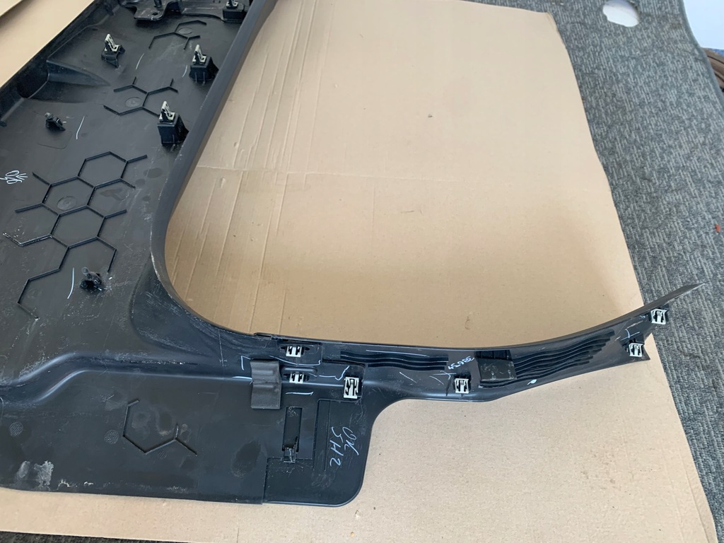 фото №13, Ford mustang mach-e rwd 21r защита обшивка стойка b левая оригинал