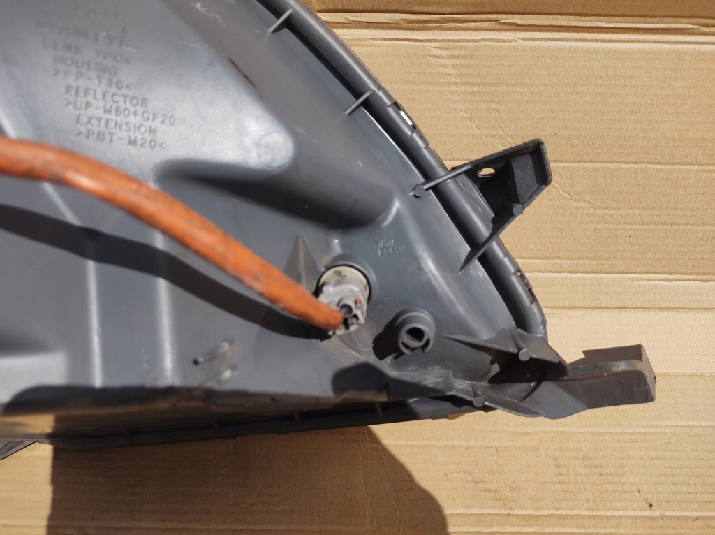 фото №9, Фара лампа передняя левая toyota yaris verso europa