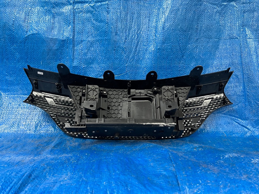 фото №4, Dacia spring решітка радіатора