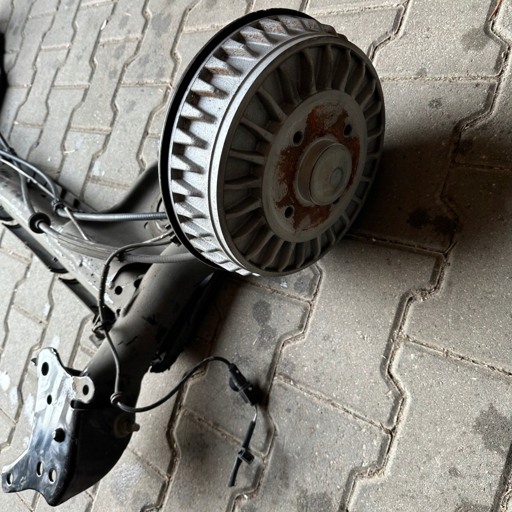 фото №3, Renault zoe задня oś балка задня підвіска