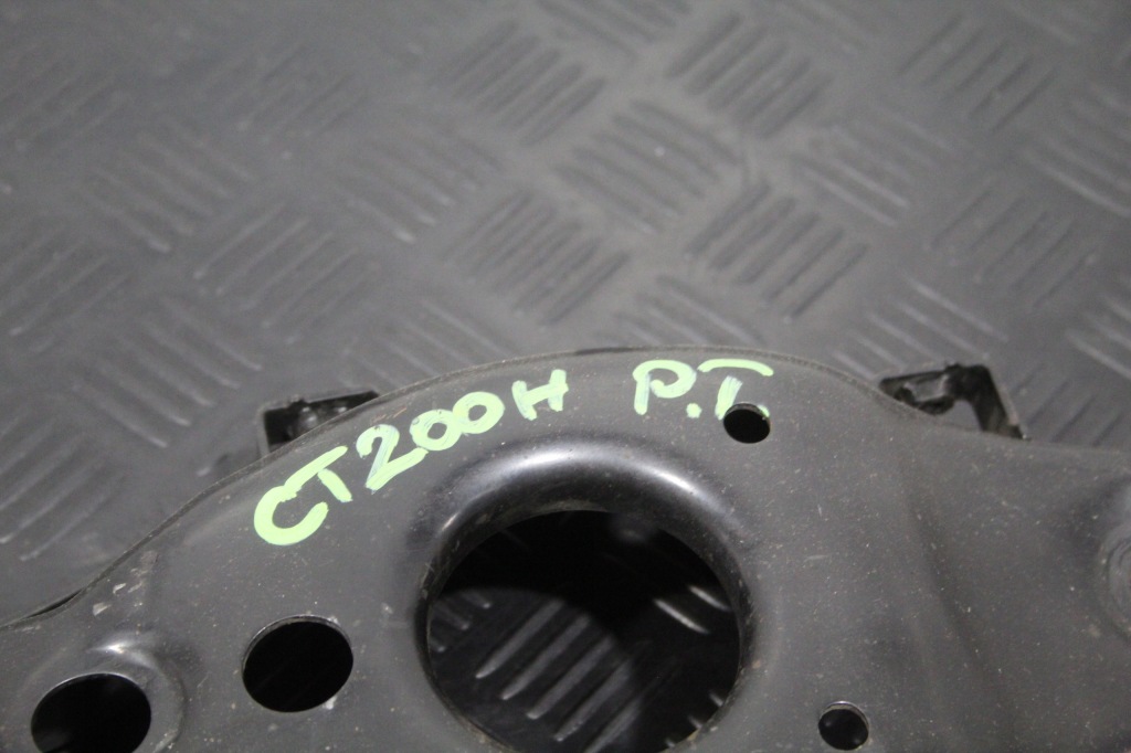 фото №2, Рычаг правый задняя задний lexus ct200h