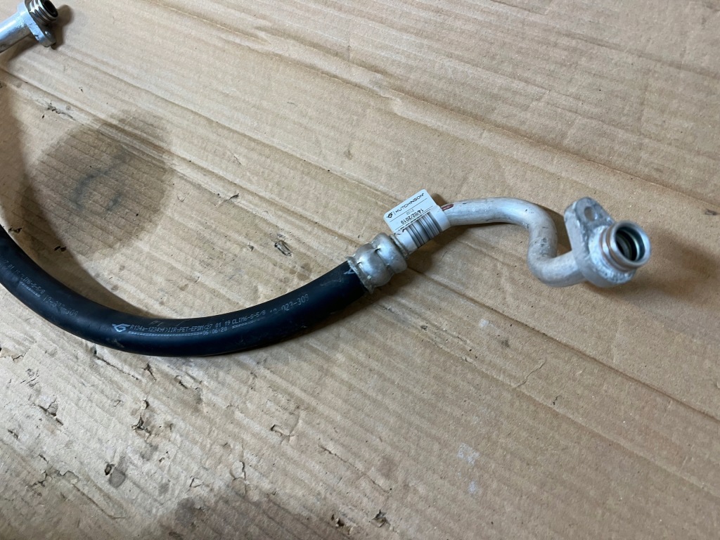 Peugeot 308 t9 1.5 hdi bluehdi патрубок шланг трубка кондиціонера оригінал euro Київ