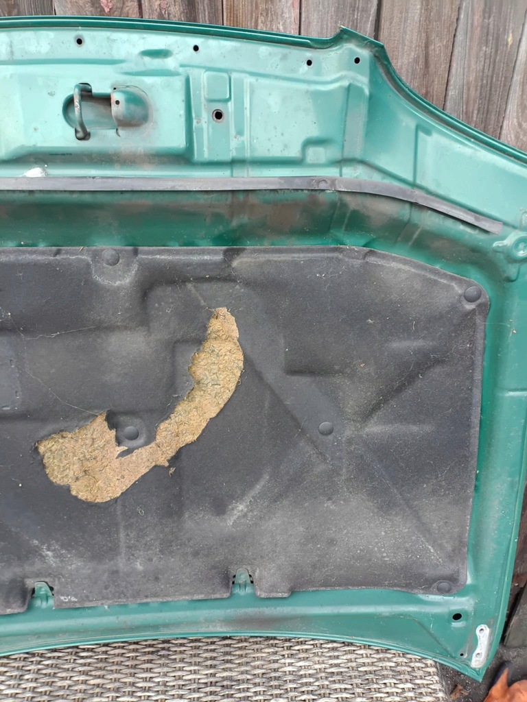 фото №4, Шумоизоляция крышки двигателя toyota corolla e11 lift