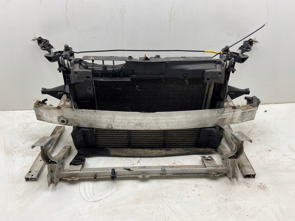 фото №1, Pas передний радиатор комплект infiniti q30 q30s mercedes w176 2017r 2.2d