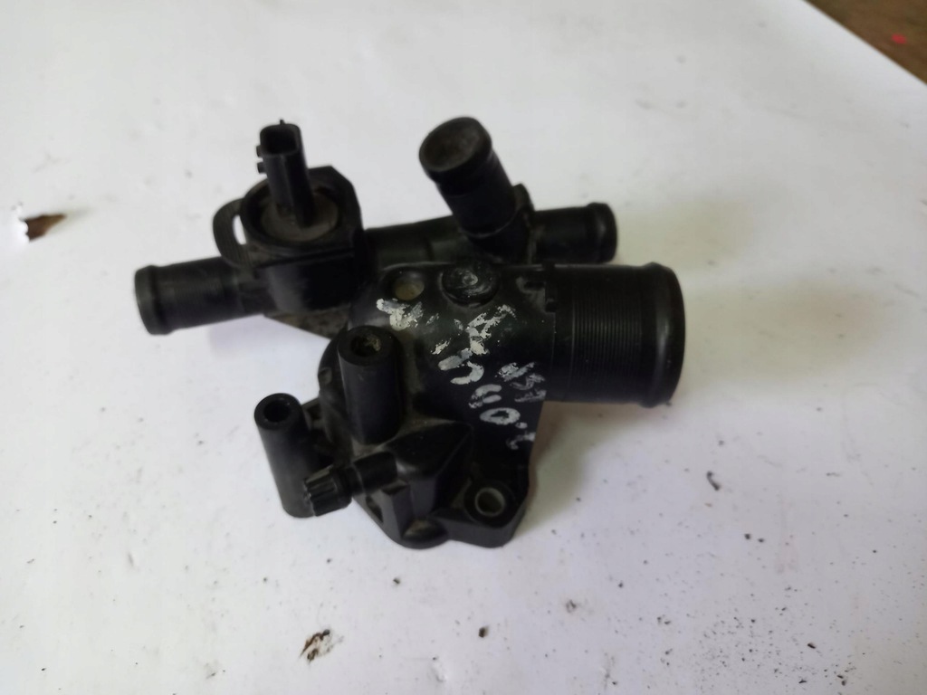 фото №1, Корпус термостата renault megane ii 2.0 dci 02-08