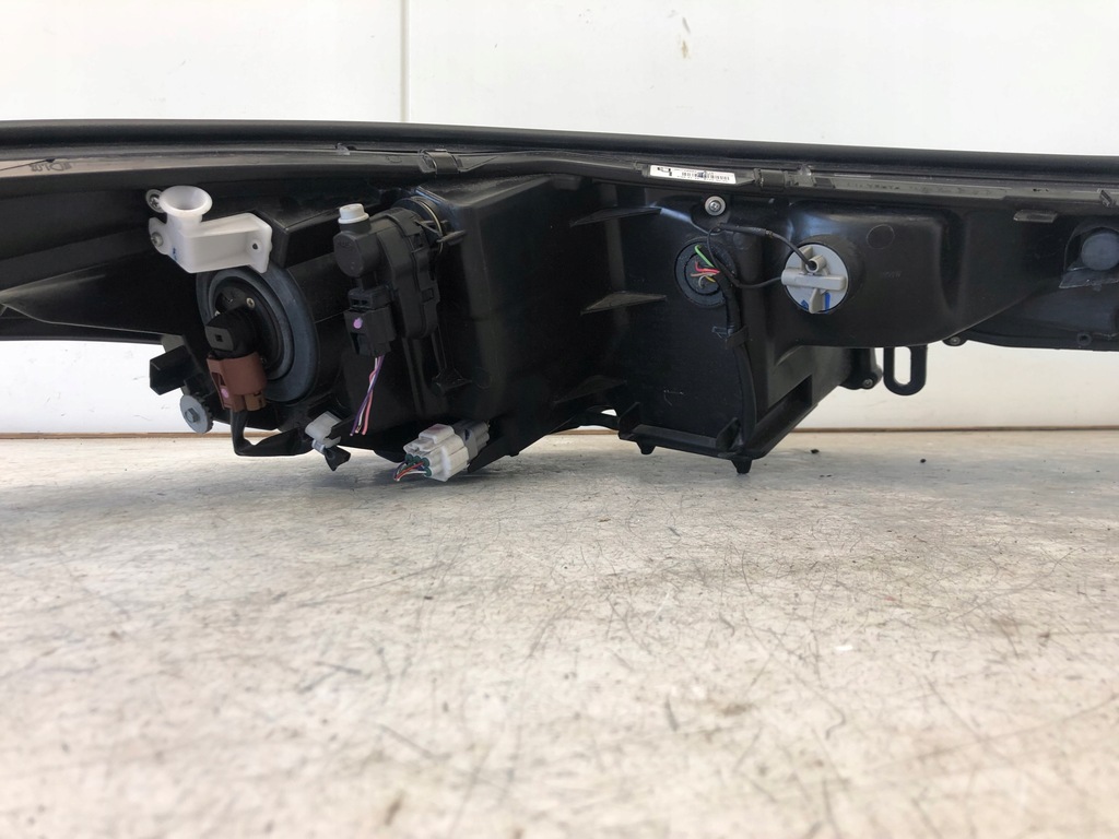 фото №8, Toyota chr c-hr лампа левый перед led 81150-f4031