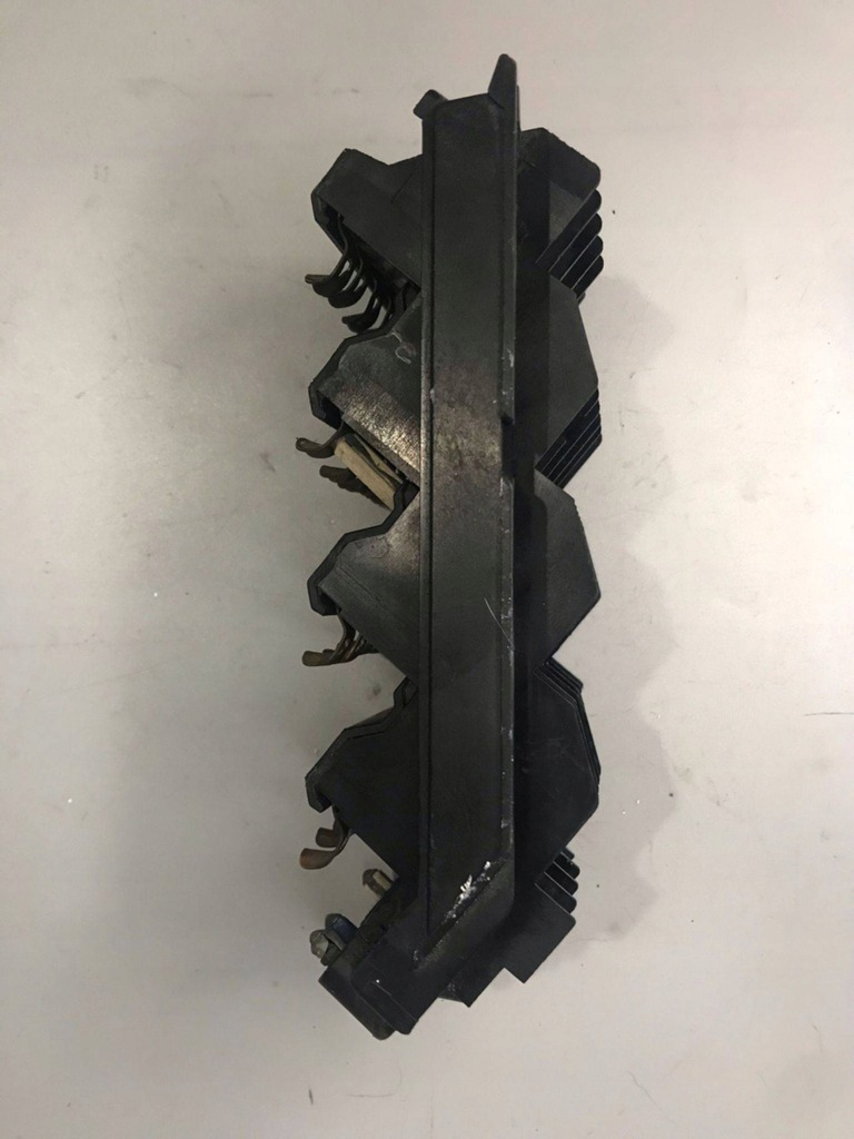 фото №6, Mercedes-benz w124 коробка предохранителей