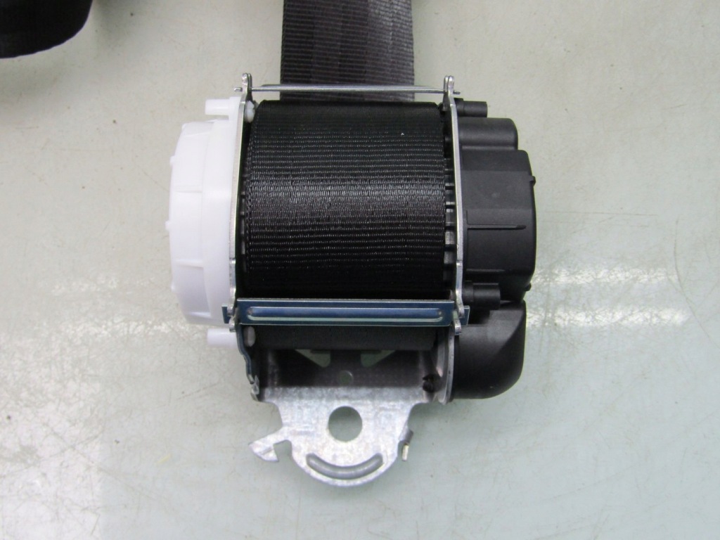 фото №1, X-trail iv t33 24r pas 3 ряд натягувач лівий задня задній задній багажника