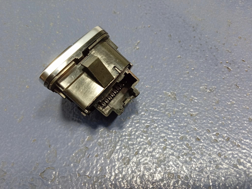 фото №7, Ford mustang mach-e кнопка замка пам'яті сидіння лівий перед gj5t14776aaw