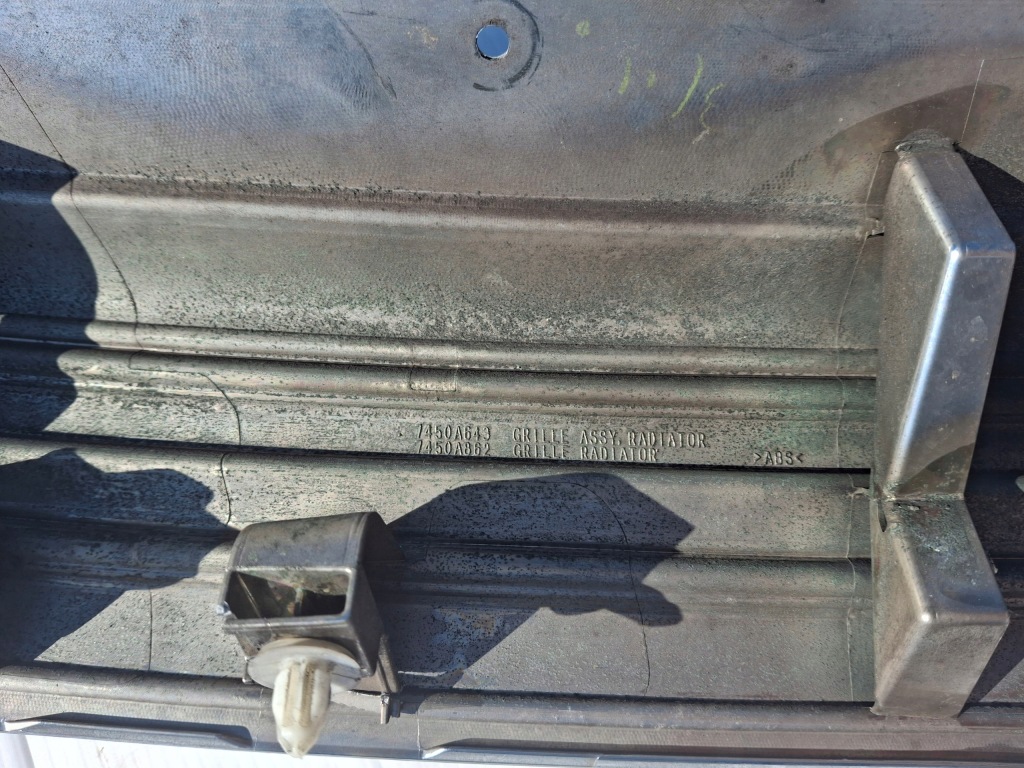 фото №9, Mitsubishi outlander iii решётка радиатора бампера 7450a643