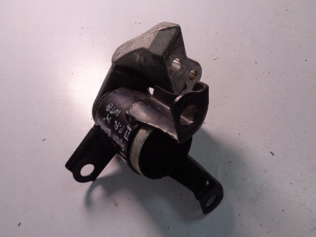 фото №3, Подушка двигателя ford ecosport mk2 1.0 eco boost 2014 rok