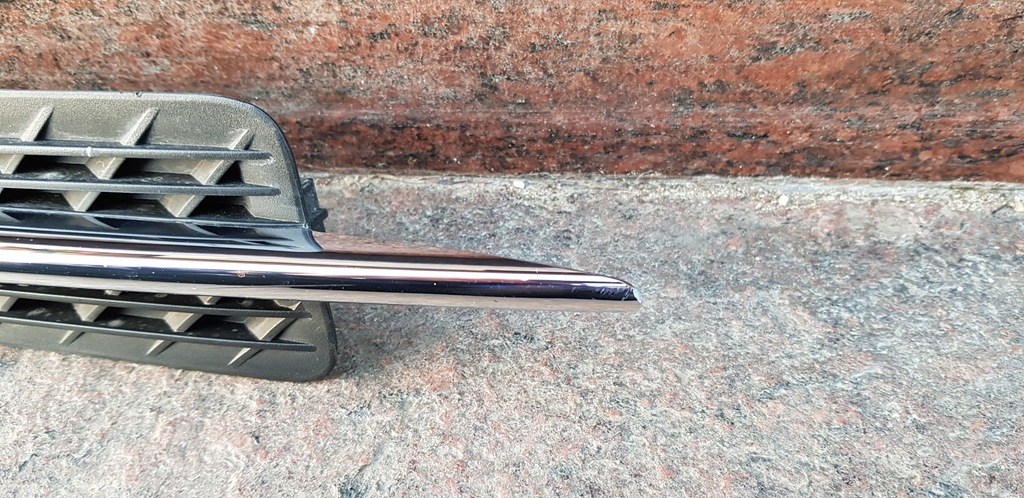 фото №8, Mercedes-benz оригинальный номер r172 a1726900479 решётка заглушка крыло