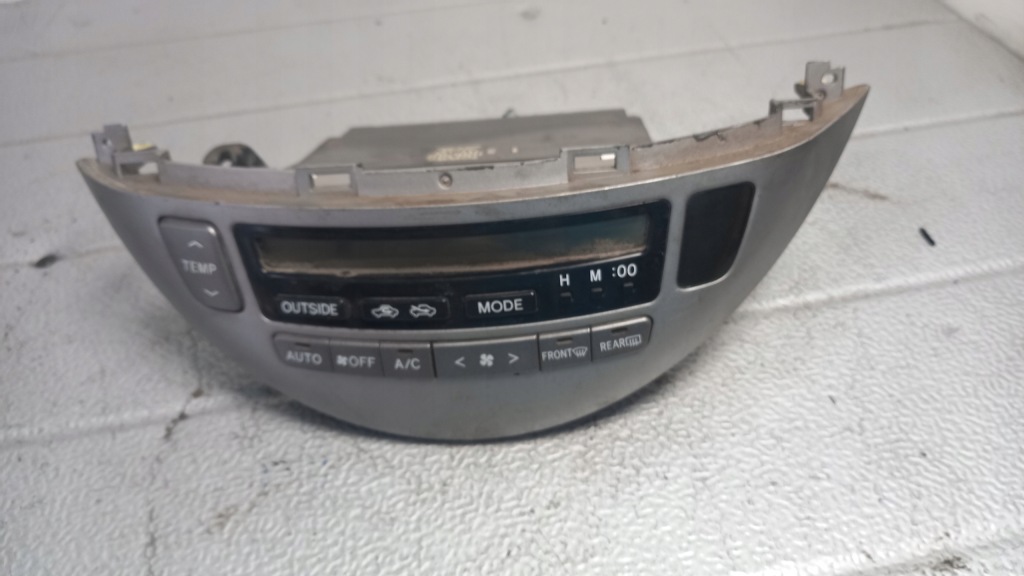 фото №1, Панель кондиционера toyota previa 01r