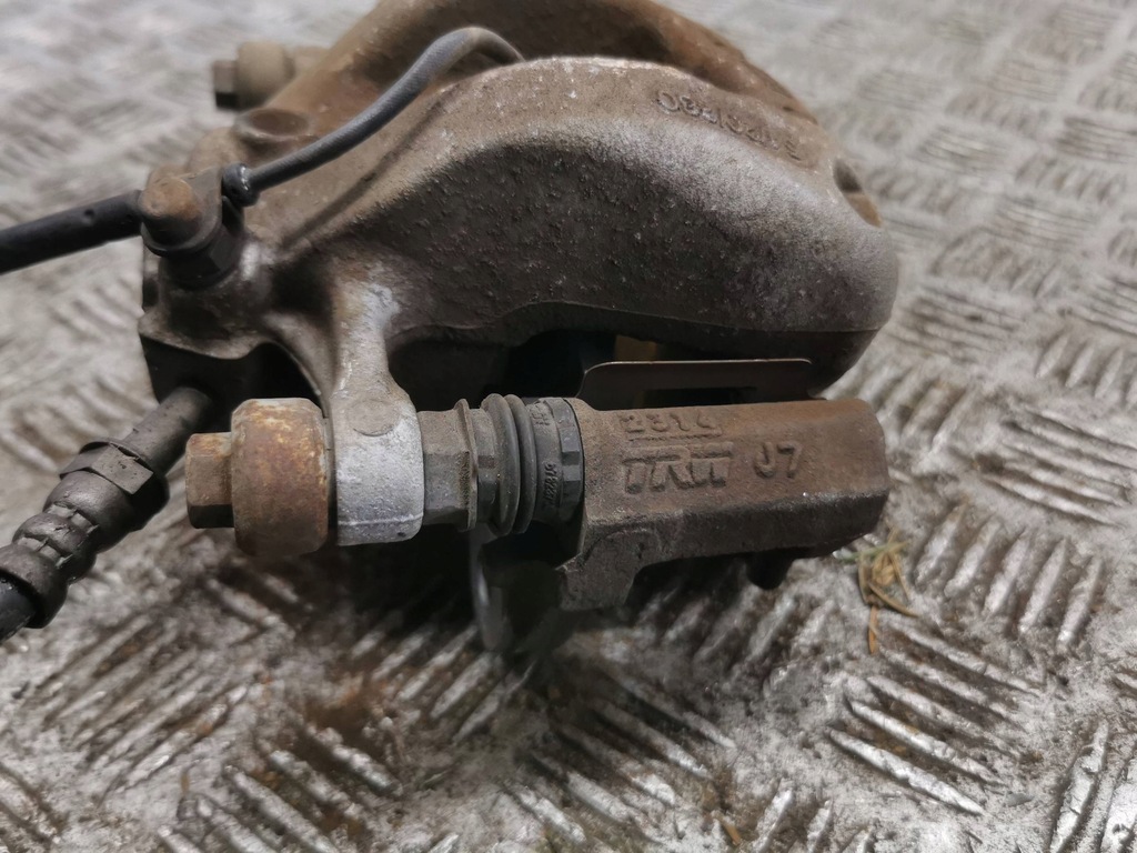 фото №7, Bmw i3 2015 левая сторона суппорты