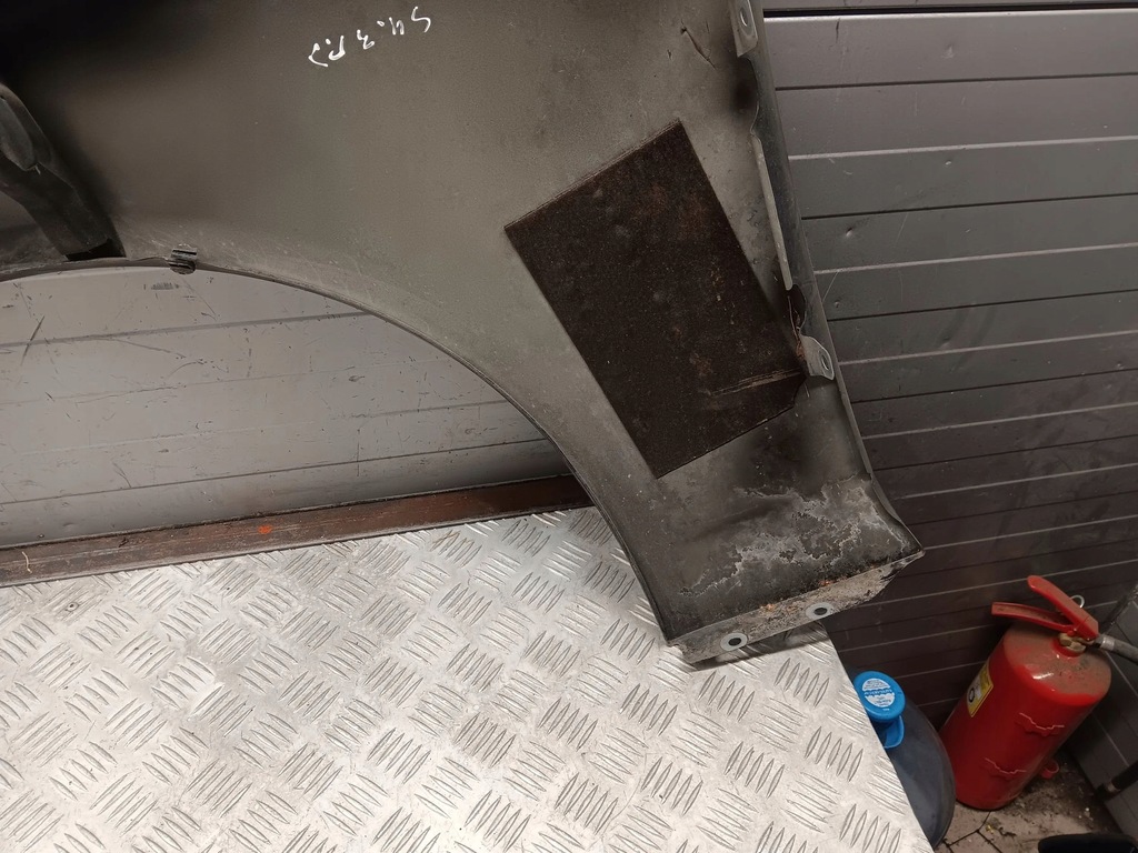 фото №8, Audi a4 s4 b8 8k 8k0821106a права сторона крила