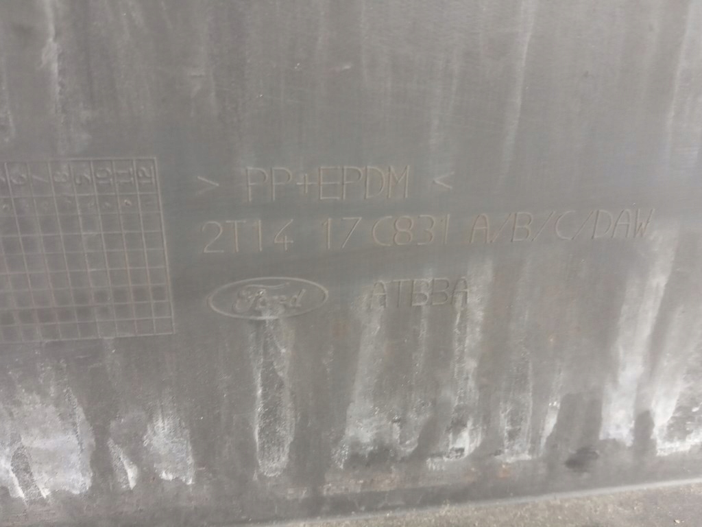 фото №9, Ford tourneo connect 2003-06r. - бампер перед