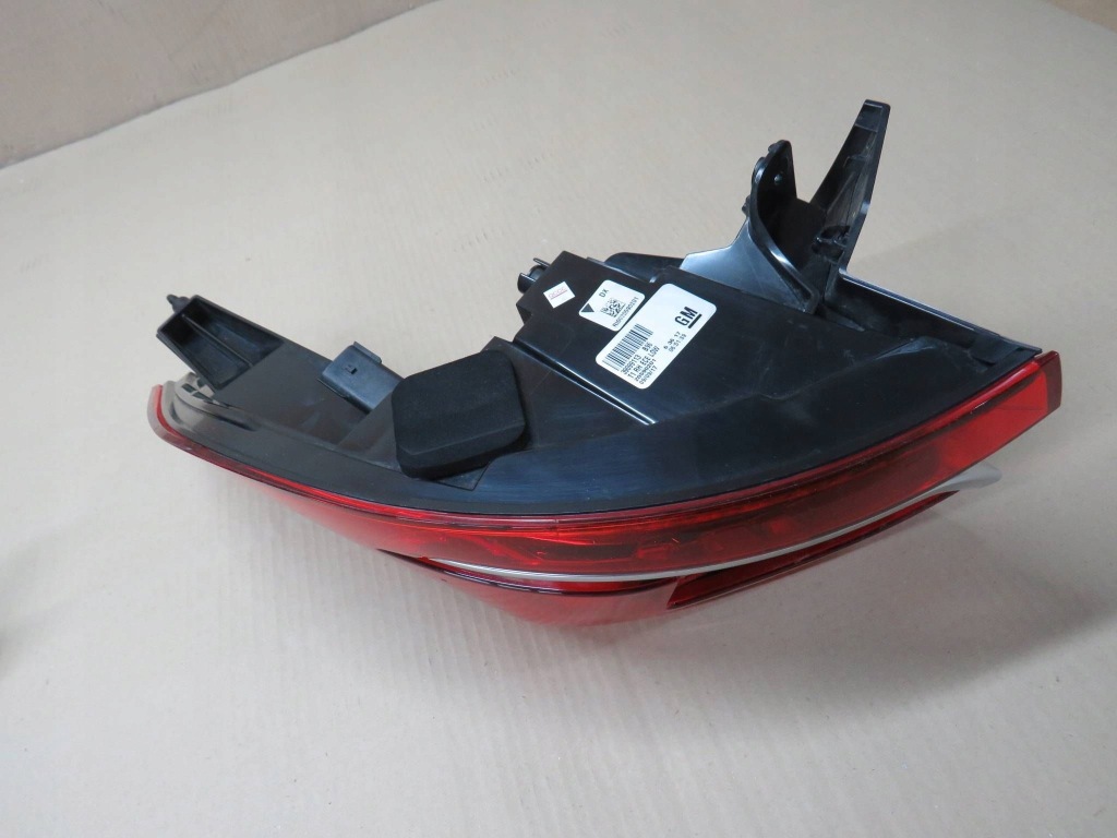 Opel insignia b универсал фара задняя кузовная led правый Недорого