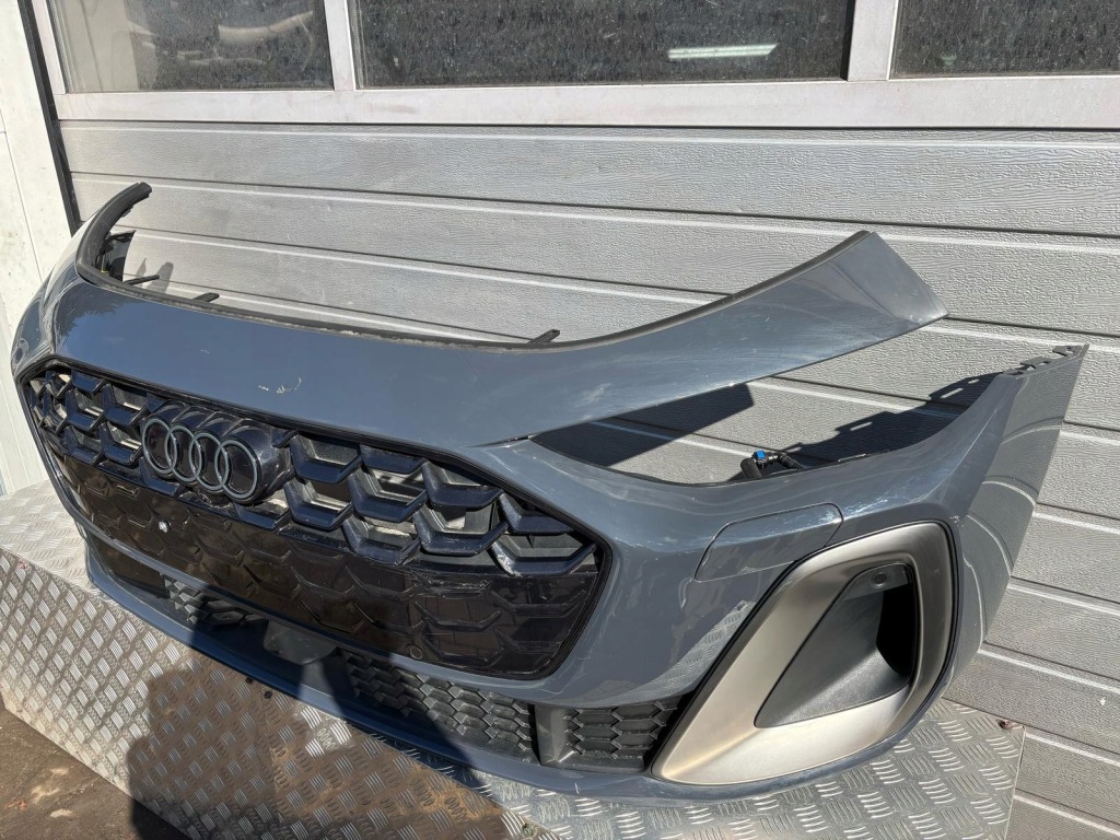 Audi a5 b10 бампер перед kompletny pdc омивачі камера радар Недорого