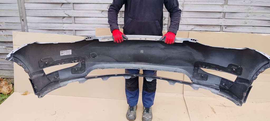 Купити Бампер перед передній tesla model y 20-24rok 1540104-06-c оригінал