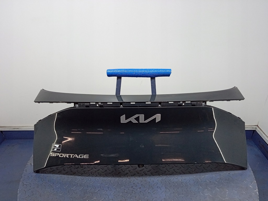 фото №1, Kia sportage v 21- накладка крышки задняя 87311-r2000