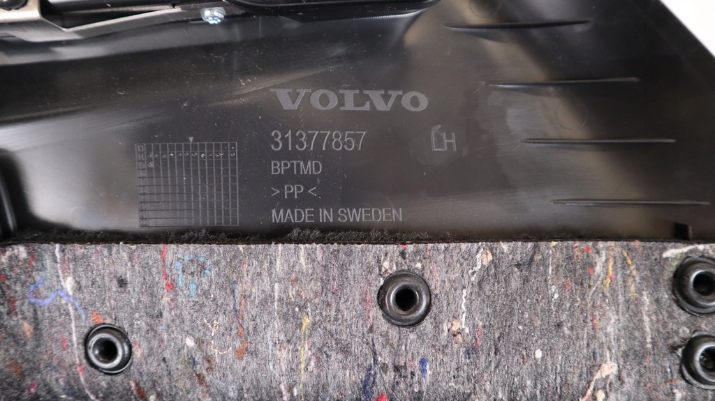 фото №12, Volvo xc90 ii обшивка багажника лівий 31377857