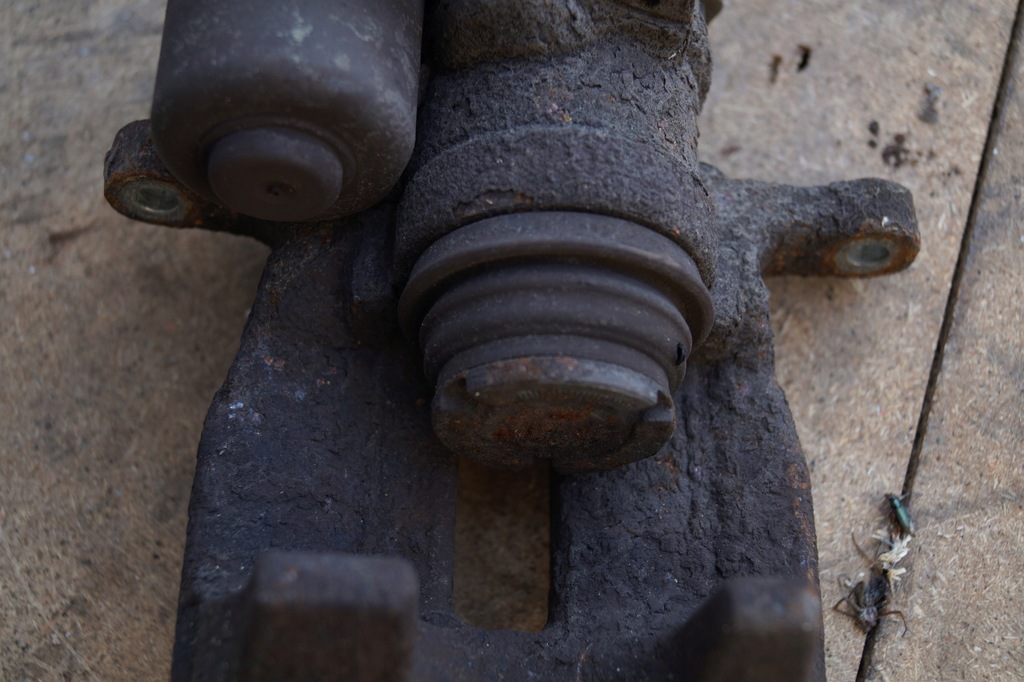 фото №5, Супорт лівий задня audi a5 8t lift 2.0 tdi