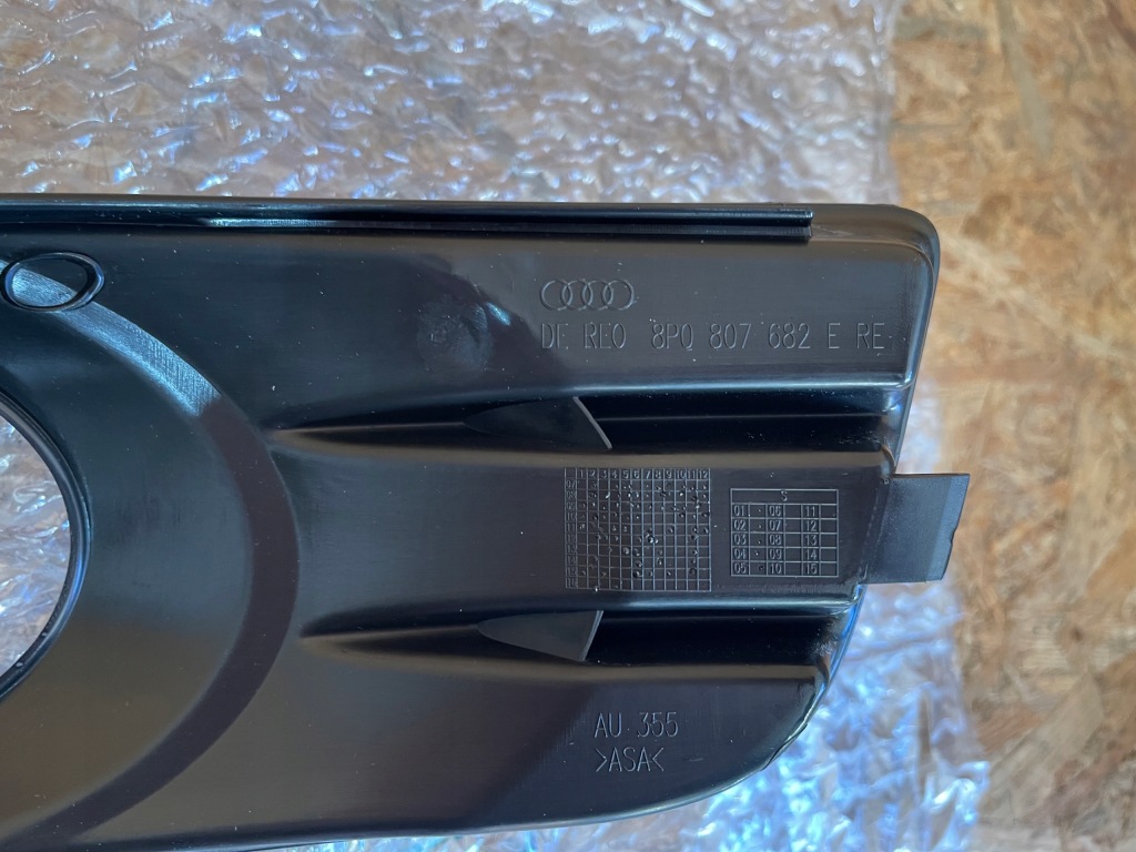 Audi a3 8p lift решётка решётка радиатора бампера 8po807682e Киев