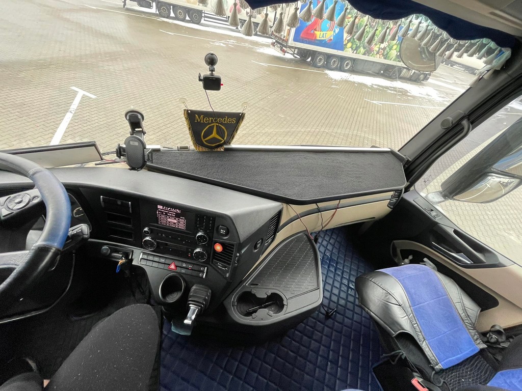фото №6, Полка na приборная панель tir mercedes actros mp4 широкая кабина