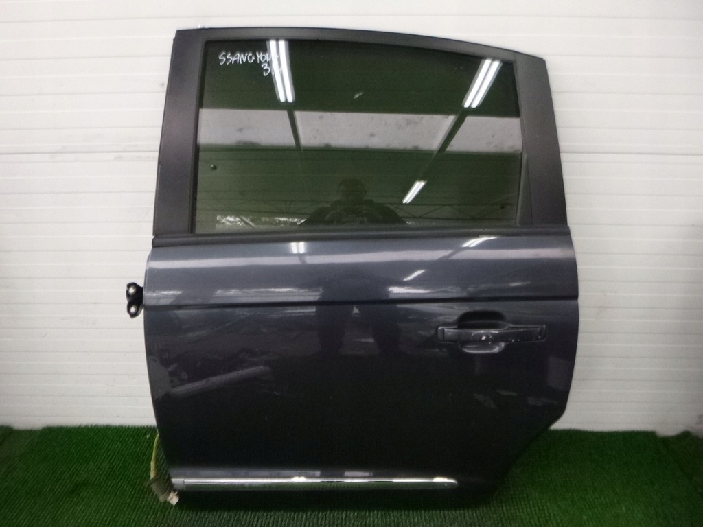 фото №1, Ssangyong rodius дверь задние левая полный задняя